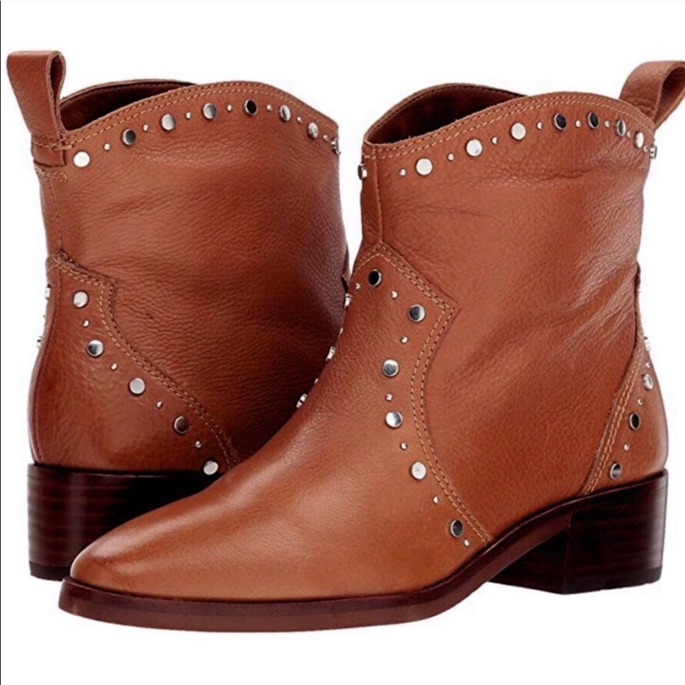 Dolce Vita Tobin Studded Bootie Size 8